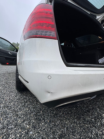 Mercedes-Benz E220 27 of 28