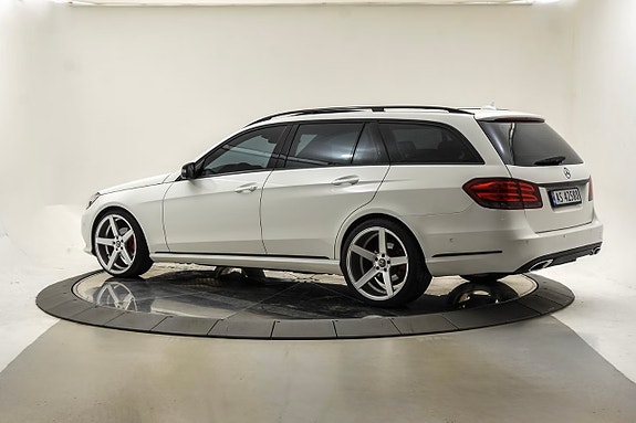 Mercedes-Benz E220 3 of 28