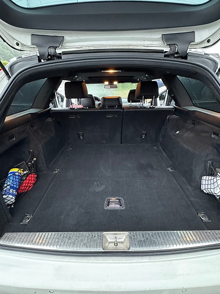Mercedes-Benz E220 23 of 28