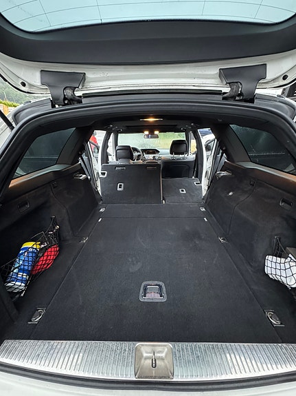 Mercedes-Benz E220 24 of 28