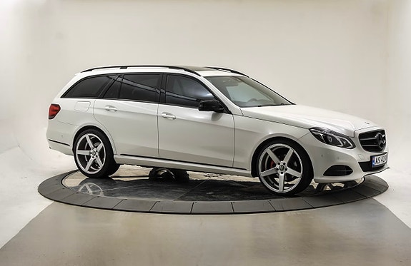 Mercedes-Benz E220 4 of 28