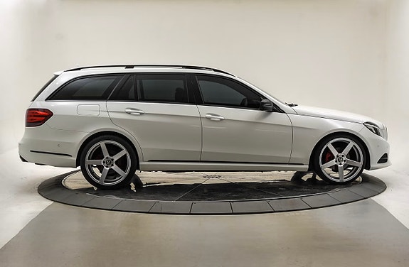 Mercedes-Benz E220 5 of 28