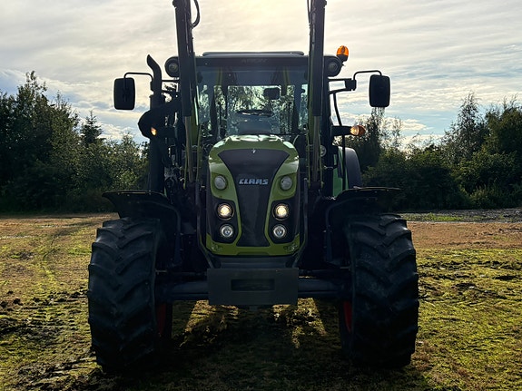 CLAAS Arion 2 of 5