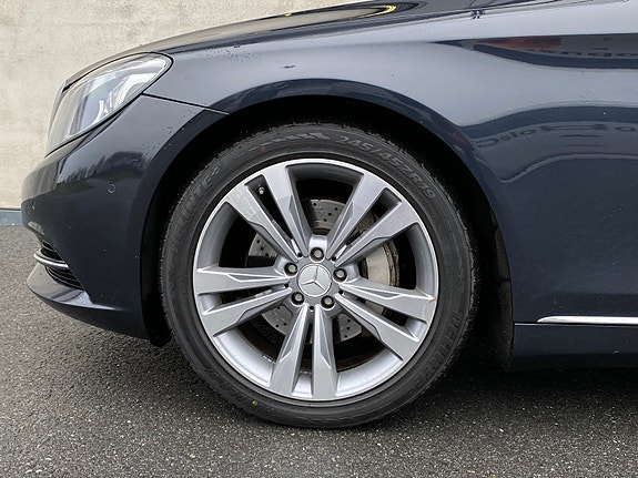 Mercedes-Benz S400 16 of 30