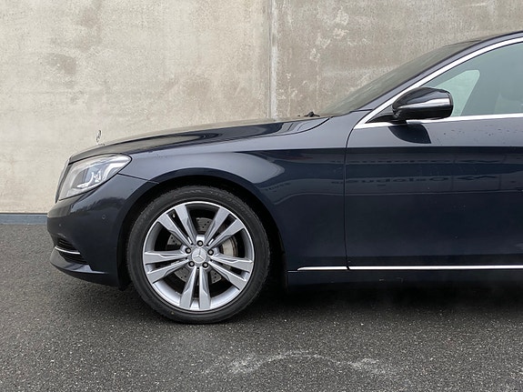 Mercedes-Benz S400 11 of 30
