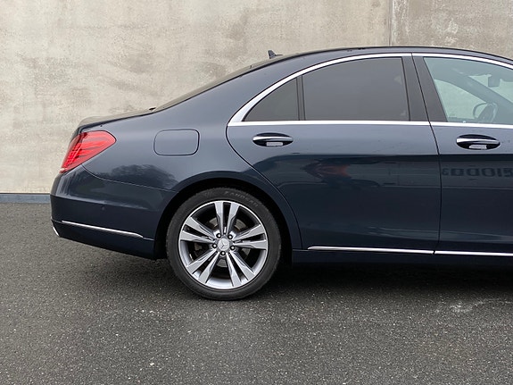 Mercedes-Benz S400 28 of 30