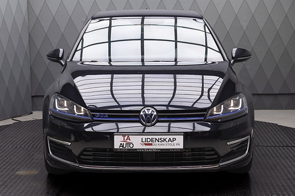Volkswagen Golf VII 4 of 5
