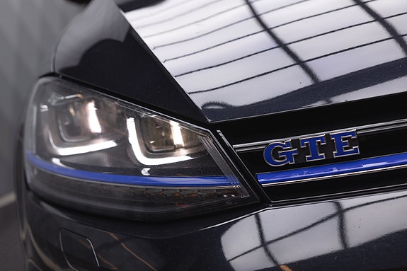 Volkswagen Golf VII 5 of 5