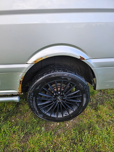 Mercedes-Benz Viano 9 of 18
