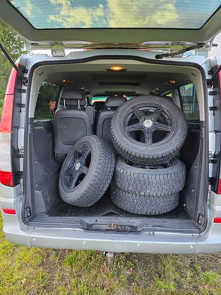 Mercedes-Benz Viano 13 of 18