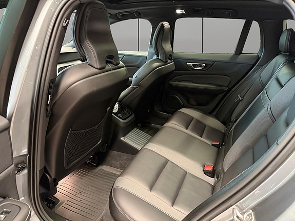 Volvo V60 26 of 30