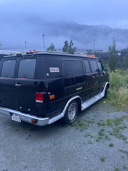 Chevrolet G20 4 of 9