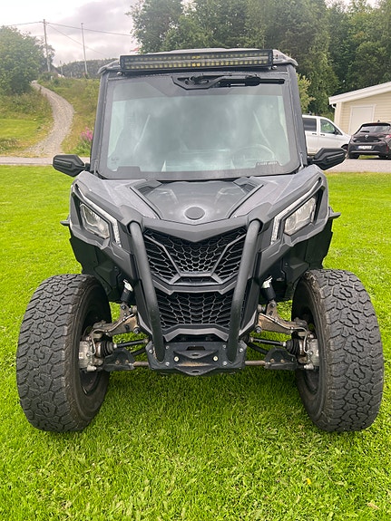 Can-Am CAN-AM 2 of 5