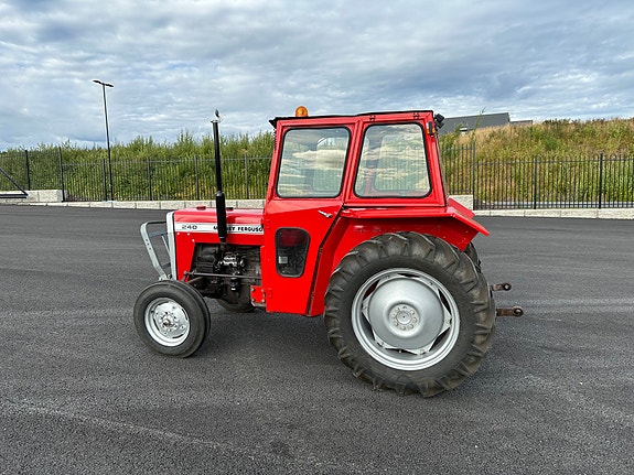 Massey Ferguson 240 12 of 30