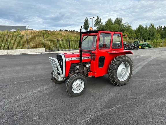 Massey Ferguson 240 4 of 30