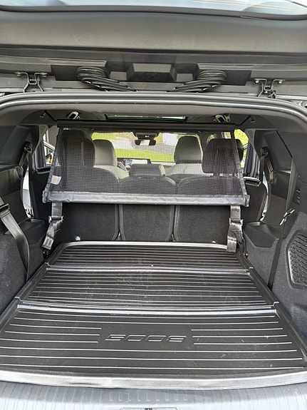 Peugeot e-5008 25 of 30