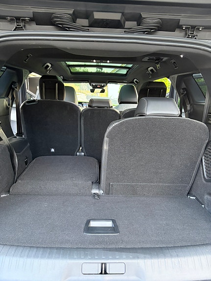 Peugeot e-5008 28 of 30
