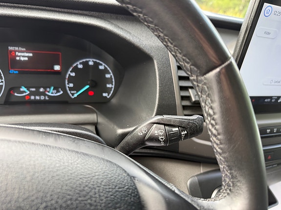 Ford E-Transit 350 L2 Van 12 of 30