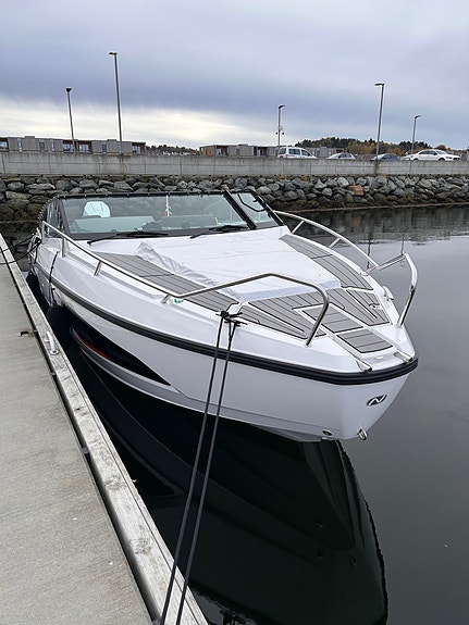 RYDDESALG: Nordkapp Noblesse 830 Mercury 400 hk. - kun 45 timer, hekktruster ++ 3 of 30