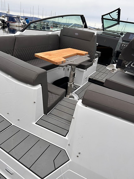 RYDDESALG: Nordkapp Noblesse 830 Mercury 400 hk. - kun 45 timer, hekktruster ++ 20 of 30