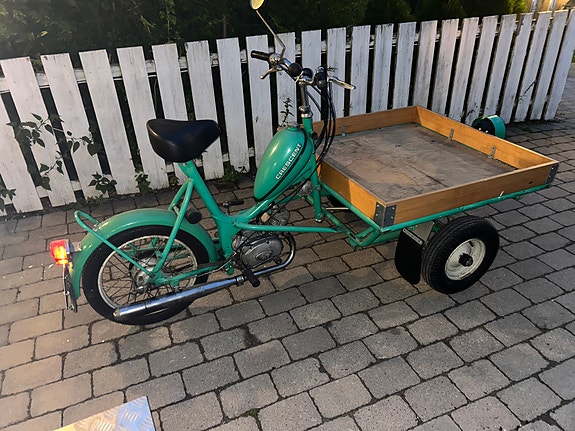 Mopeder, scootere og mopedbiler til salgs (side 2) | FINN