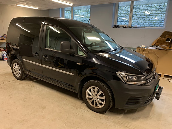 Volkswagen Caddy 2 of 5