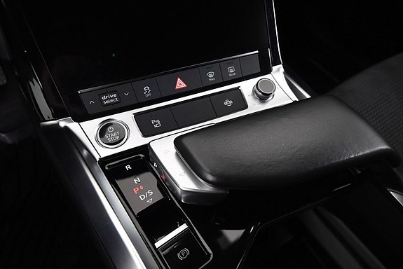 Audi e-tron Sportback 20 of 30