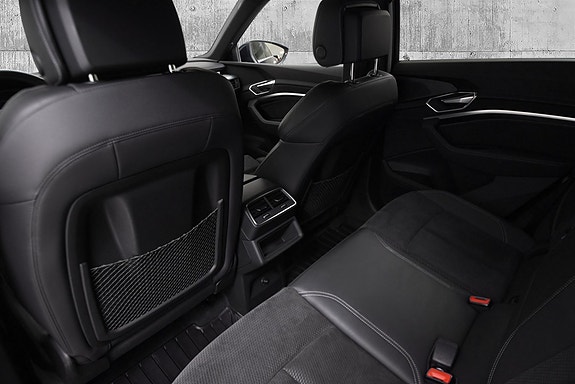 Audi e-tron Sportback 30 of 30