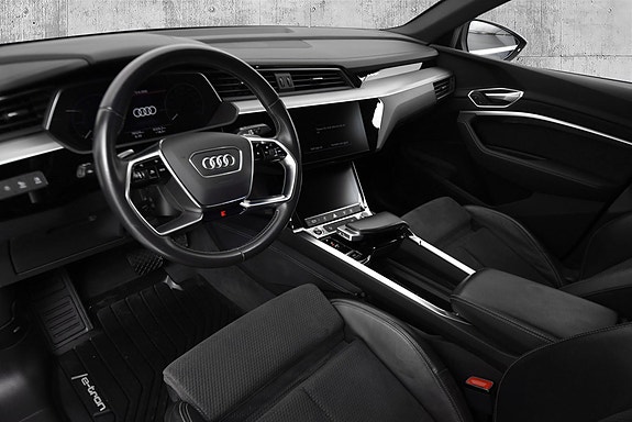 Audi e-tron Sportback 14 of 30