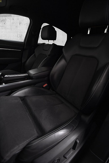 Audi e-tron Sportback 16 of 30