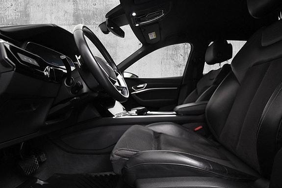 Audi e-tron Sportback 15 of 30