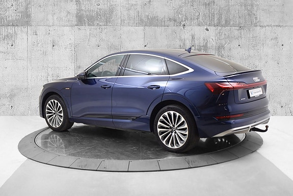 Audi e-tron Sportback 2 of 30