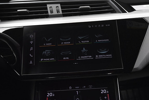Audi e-tron Sportback 26 of 30