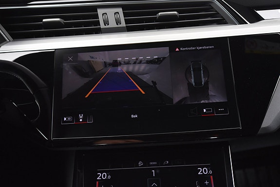 Audi e-tron Sportback 24 of 30