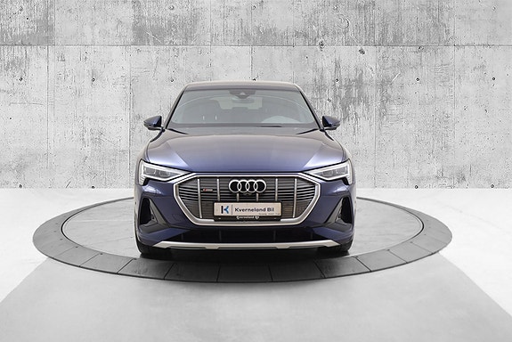 Audi e-tron Sportback 3 of 30