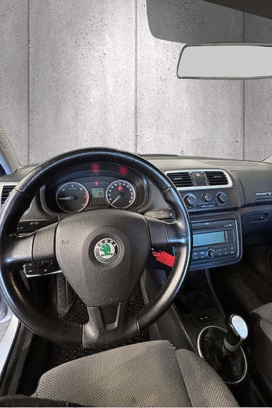 Skoda Fabia 10 of 14