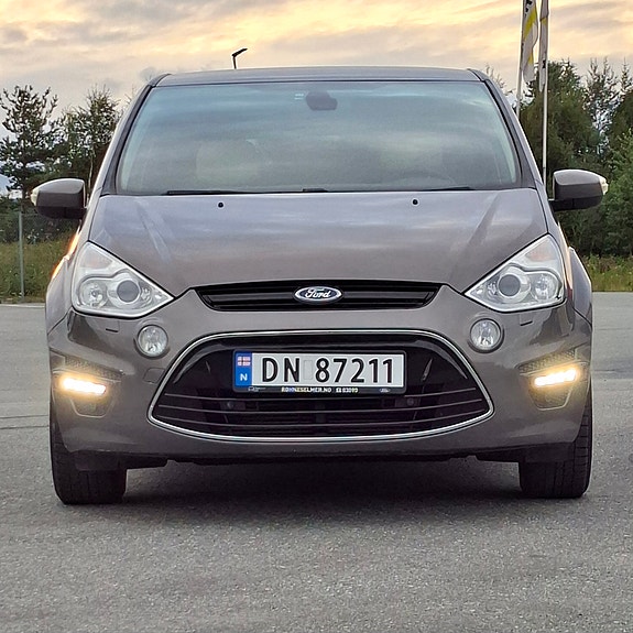 Ford S-MAX 2 of 5