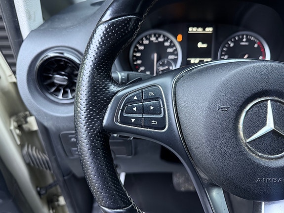 Mercedes-Benz Vito 14 of 30