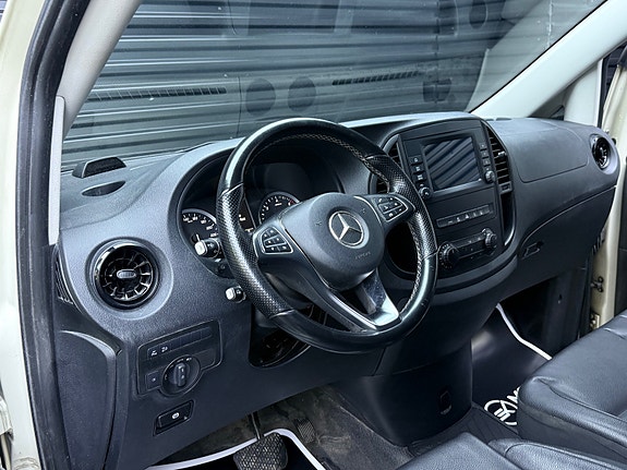 Mercedes-Benz Vito 10 of 30