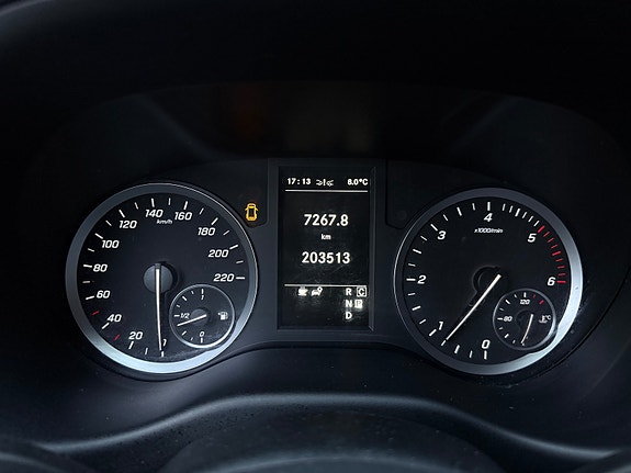 Mercedes-Benz Vito 16 of 30