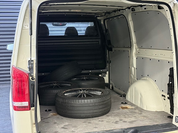 Mercedes-Benz Vito 30 of 30