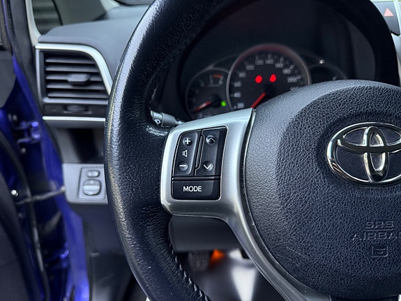 Toyota Verso-S 15 of 30
