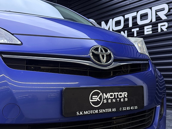 Toyota Verso-S 4 of 5