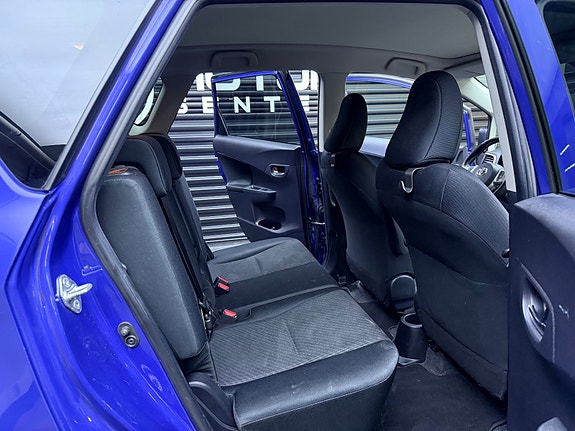 Toyota Verso-S 25 of 30