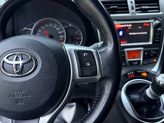 Toyota Verso-S 16 of 30