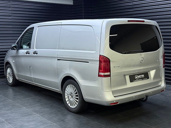 Mercedes-Benz Vito 2 of 30