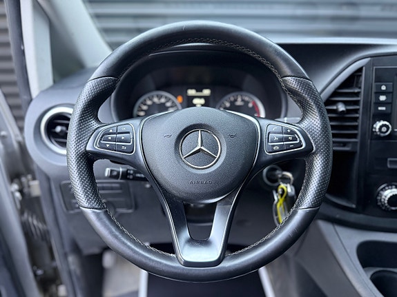 Mercedes-Benz Vito 12 of 30