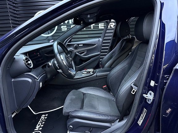 Mercedes-Benz E300 de 24 of 30