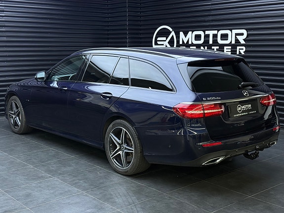 Mercedes-Benz E300 de 2 of 30