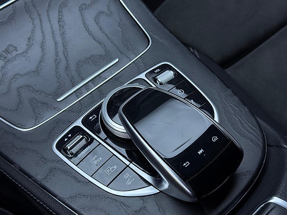 Mercedes-Benz E300 de 23 of 30